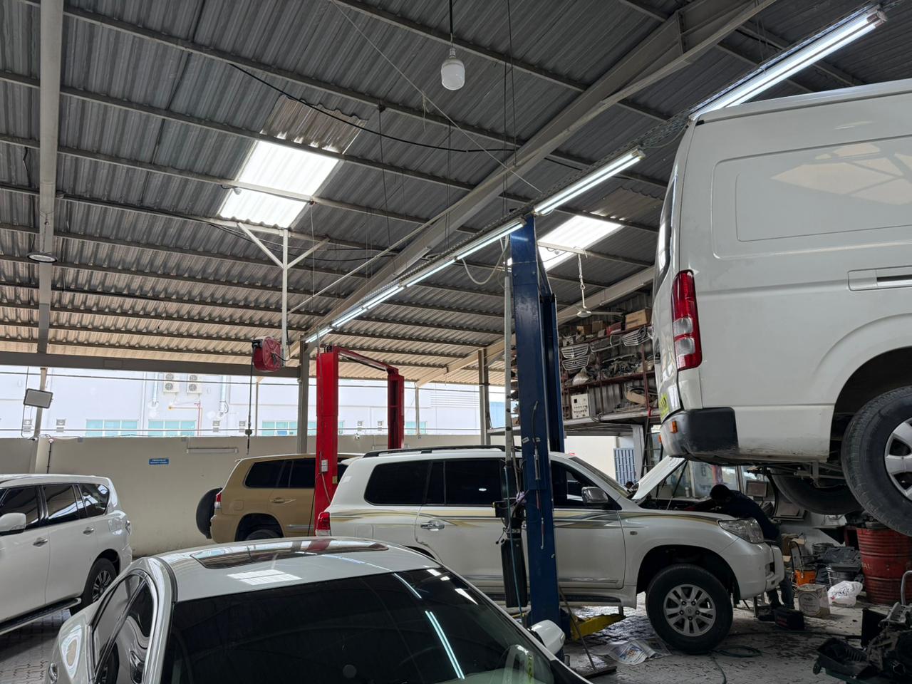 Commercial Vehicle Lift